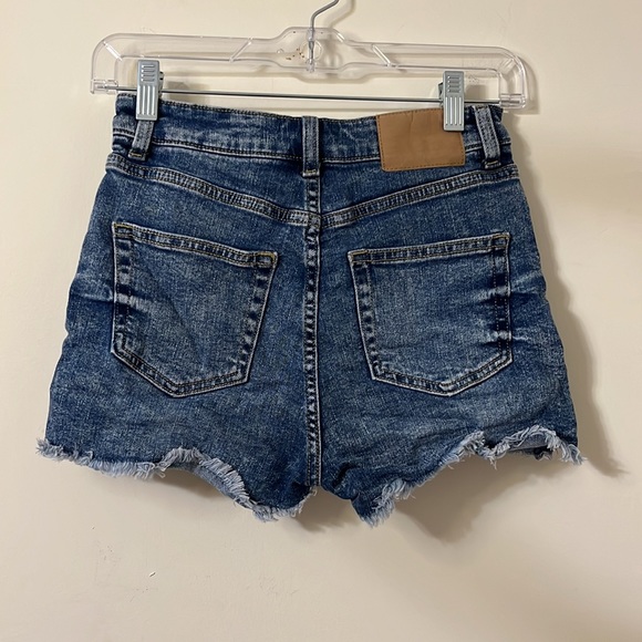 H&M High Rise Dark Wash Denim Jean Shorts - Picture 5 of 5